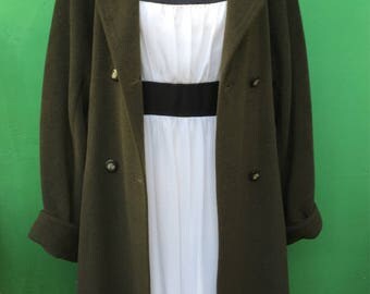 Coat Max Mara| Vintage coat| Max Mara vintage | 80s coat | cappotto di lana| Verde oliva coat | Made in Italy | Vintage fashion