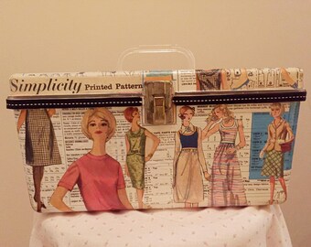 Upcycled 1970's Vintage Plastic Wilson Wil-hold Case