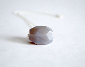 Raw Gray Agate Necklace, Agate Rustic Nugget Necklace, Floating Rough Stone Silver Necklace, Collier Agate Grise, Gift Idea For Her