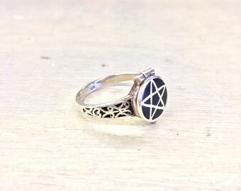 Sterling Silver Jewelry | Silver Jewelry | Silver Ring | Vintage Ring | Poison Ring | Vintage Poison Ring | Gothic Ring | Vintage Jewelry