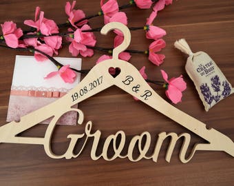 Groom hanger Wedding hanger Groom wedding Personalized wedding hanger Hanger with name Wedding hanger personalized Hanger wedding Hanger