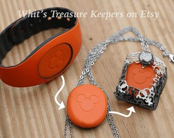 Silver Custom Personalized Treasure Keeper Necklace for Magic Band 2.0