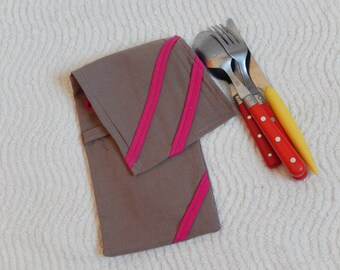 Case / pouch for picnic flatware