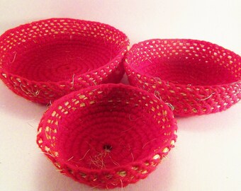 Small baskets, tidy storage baskets