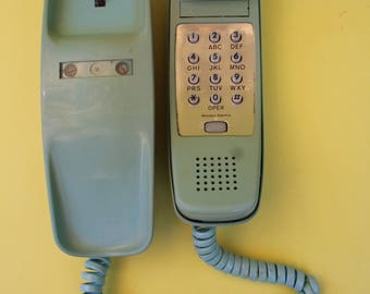 VINTAGE faded TURQUOISE push button phone