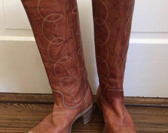 Amazing womens vintage 1970's Wrangler leather boots. Size 6
