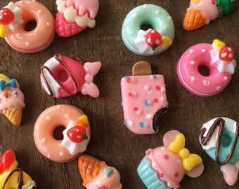 20 Pieces Food Flat Back Cabochons Mixed Doughnut Kawaii Mini Deco Decoden Scrapbook Acrylic Cupcakes Sundaes Resin
