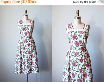 ON SALE Vintage 1940s Dress - 40s Pinafore Dress - Pink Red Rose Print Cotton Sundress XS S - Maybelle Dress
