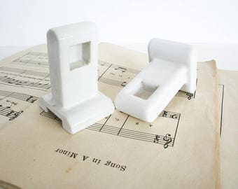 Pair of vintage towel bar brackets. Ceramic brackets, porcelain brackets, white brackets, vintage kitchen, vintage bathroom, mid century