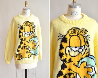 Vintage HANDKNIT novelty garfield sweater
