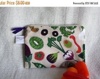 On Sale Zippered Reusable Snack Sack, Half Size - 7.5" x 5"- EcoFriendly, Machine Washable, Sports motif