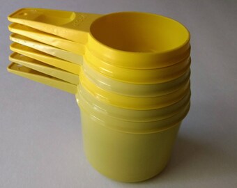 Set 6 Vintage Tupperware Measuring Cups / Yellows Remix / 1970s - 1980s Tupperware / Kitchen Gadgets / Kitchen Utensils