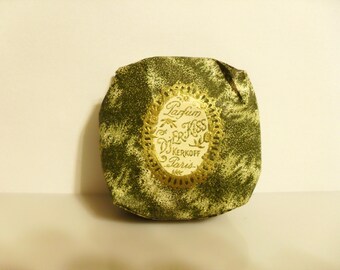 Antique 1920s Art Deco Wrapped Savon Djer Kiss by Kerkoff Vintage French Perfumed Soap Cake #4