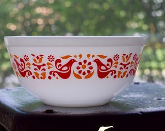 Vintage Pyrex Friendship Mixing Bowl #403