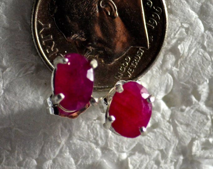 Ruby Stud Earrings, 7x5mm Oval, Natural, Set in Sterling Silver E1104
