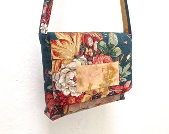 Shoulder bag. This is an order, reserved!