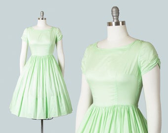 Vintage 1950s Dress | 50s Mint Green Cotton Fit and Flare Full Skirt Day Dress (small)