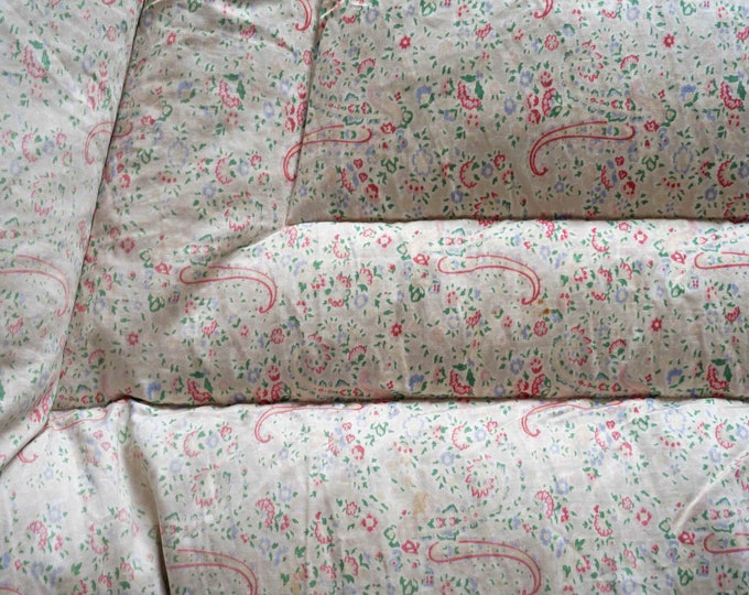 Vintage Eiderdown Quilt, Paisley Feather Filled Eiderdown Blanket, 1960s Feather Blanket, Vintage Bedding, Boho Feather Blanket, Boho Quilt