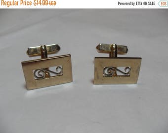 CIJ SALE Gold Swank cufflinks, gold tone Filigree Swirl, signed toggle, men's accessories, gifts for men, Gingerslittlegems