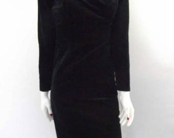 summer sale Vintage dress 80s Black velvet evening dress off shoulder neckline size small medium