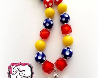 Snow White Necklace - Princess Chunky Bubblegum Necklace Party Favor Birthday Gift, Chunky Beaded Necklace, Chunky Necklace, Crown Pendant