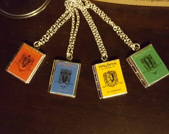 Book Locket: Harry Potter and the Philosopher's Stone - 20th Anniversary House Edition