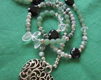 GREEN! Send chain long with heart pendant with green Aventurine, MOSS agate, Ruby zoisite, rock crystal, and many glass beads