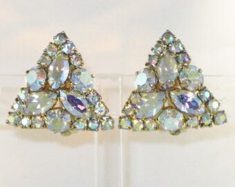 Vintage Aurora Borealis Clip Earrings (E-2-4)