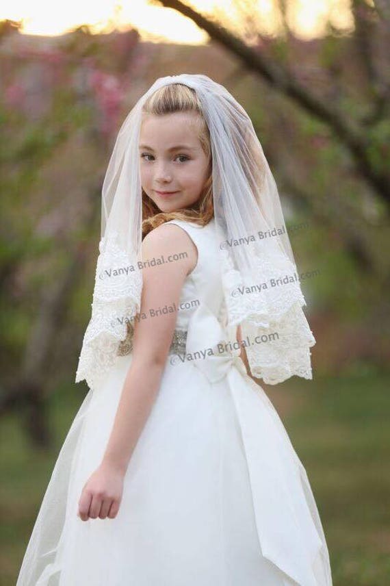 Communion veil in two layers with wide beaded lace edge for a