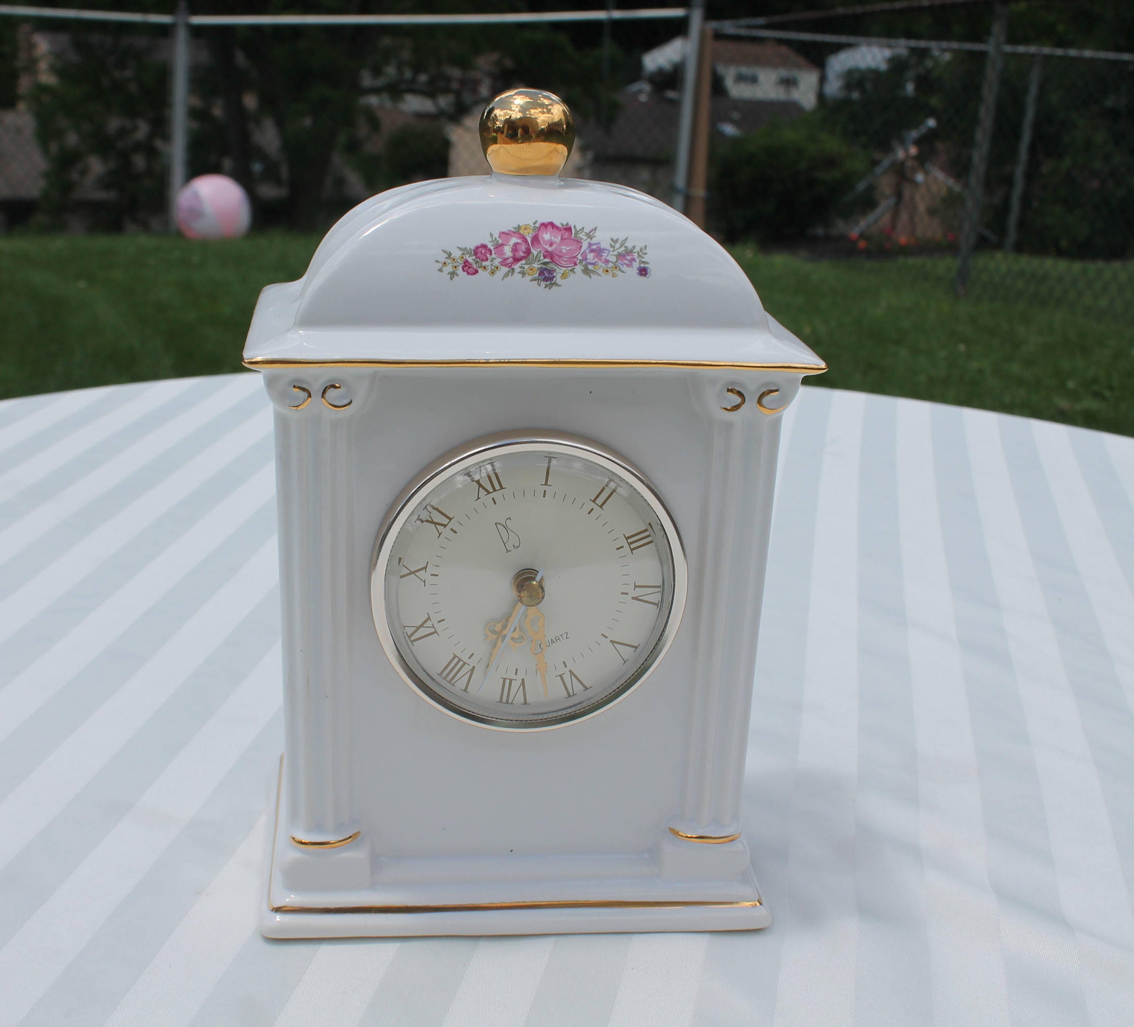 Mantle Desk Clock Porcelain Battery Operated Quartz Ps Mantle Desk Clock Porcelain Battery Operated Quartz Ps Limited Edition China