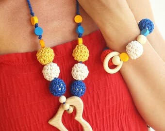 Collana da allattamento e braccialetto da dentizione biologico all'uncinetto
