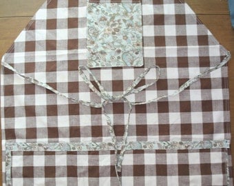 Checked Apron with Pockets