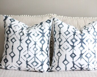 tie dye pillow cover // tribal pillow cover // retro decor // 70s style pillow cover // tie dye decor // blue white // premier prints tribal