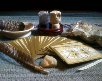 Intuitive Tarot Reading - 10 Card Spread
