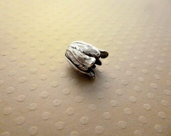 Mm - DB 1597 vieilli11x9 silver Tulip flower bead