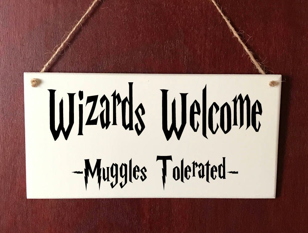 Harry Potter Sign Wizards Welcome DELUXE Plaque Gift Christmas