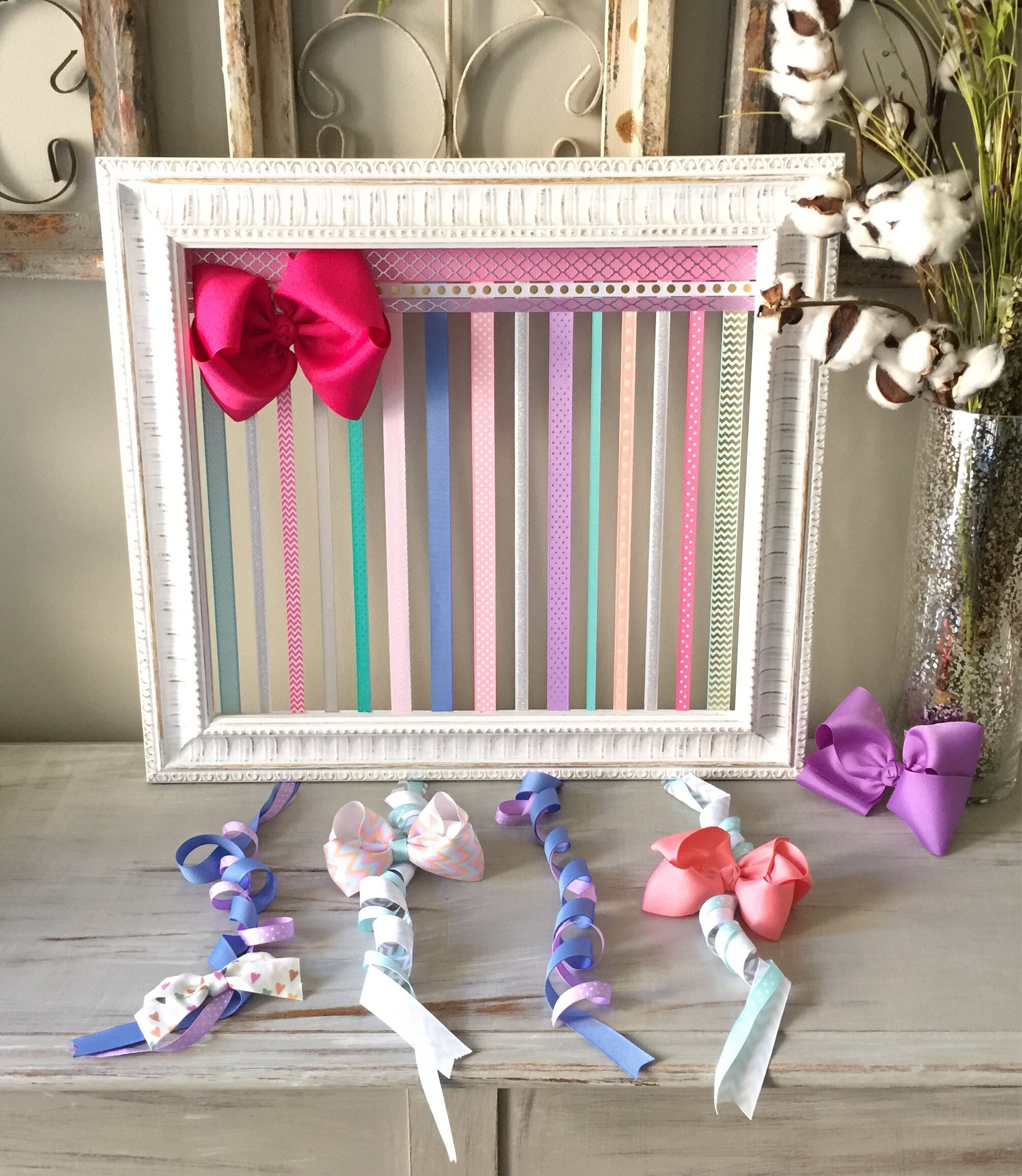 bubblegum necklace holder