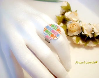 Kitsch style adjustable silver ring. Glassifiée.