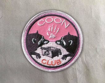 Raccoon Patch | Sew on | Embroidery | Patches for Jackets | Wildlife Patch | Tumblr Patch | Coon Patch | Recycle Patch | Cute Patch