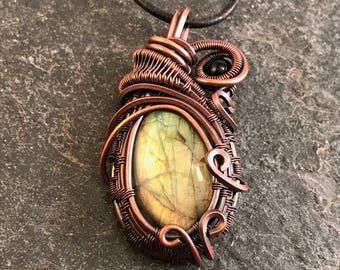 Mens Rustic pendant Wire Wrapped Pendant, Labradorite pendant Copper necklace Wire Wrapped Jewelry Copper Pendant copper wire necklace