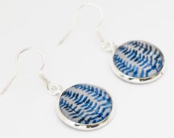 Blue leaf earrings, fern leaf, watercolor earrings, Finnish jewelry, nature jewelry, blue and white, glass cabochon, miniature painting