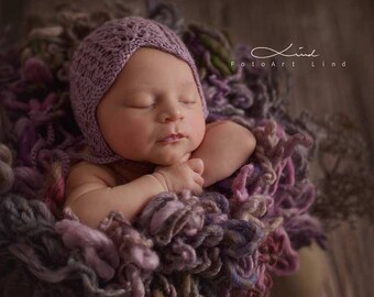 Newborn bonnet, Baby Alpaca-Silk, lace&cables, photography props