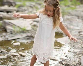 Lace Dress//Flower Girl Dress//Ivory Dress//Hi-Lo Dress//Toddler Dress//Shift Dress//Birthday Party Dress/Rustic Flower Girl/Country Wedding
