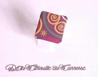 Bague cabochon motif ethnique multicolore