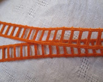 3.5 m vintage orange stripe in the shape of 1.5 cm wide