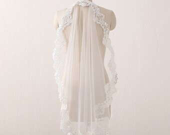 Lace Wedding Veil, Fingertip Lace Veil, One Layer Fingertip Veil , Wedding Veil Fingertip , Short Wedding Veil