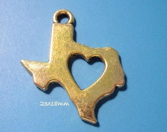 50% Off Bulk 20 pcs I Love Texas Charm, State of Texas Charms, Antique Gold with open Heart Texas Charm 23x18mm C1078 C1171