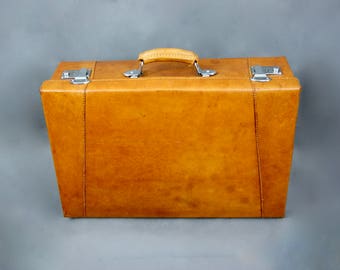 Vintage 1940s Tan Brown Leather Travel Luggage Suitcase Steamer Trunk Case