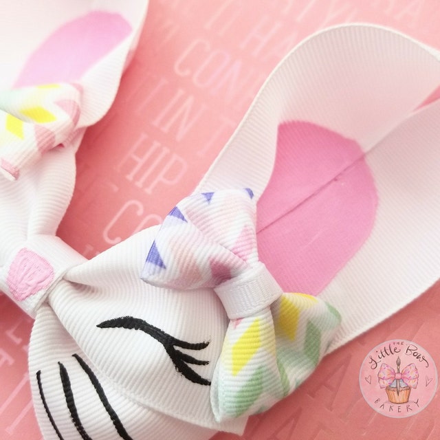 High quality hand painted hair bows by TheLittleBowBakery on Etsy