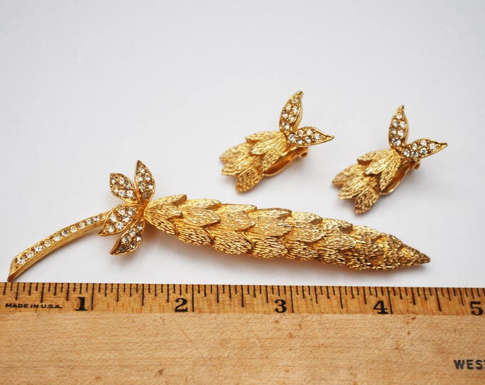 Floral Leaf Brooch earring set - Signed Ledo - Rhinestone gold -flower pin clip on earrings